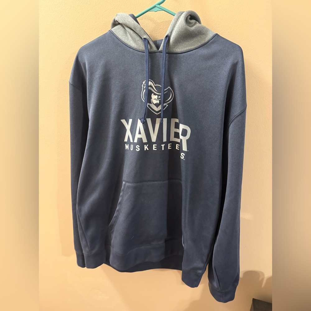 Xavier Musketeers Blue Hoodie size XL